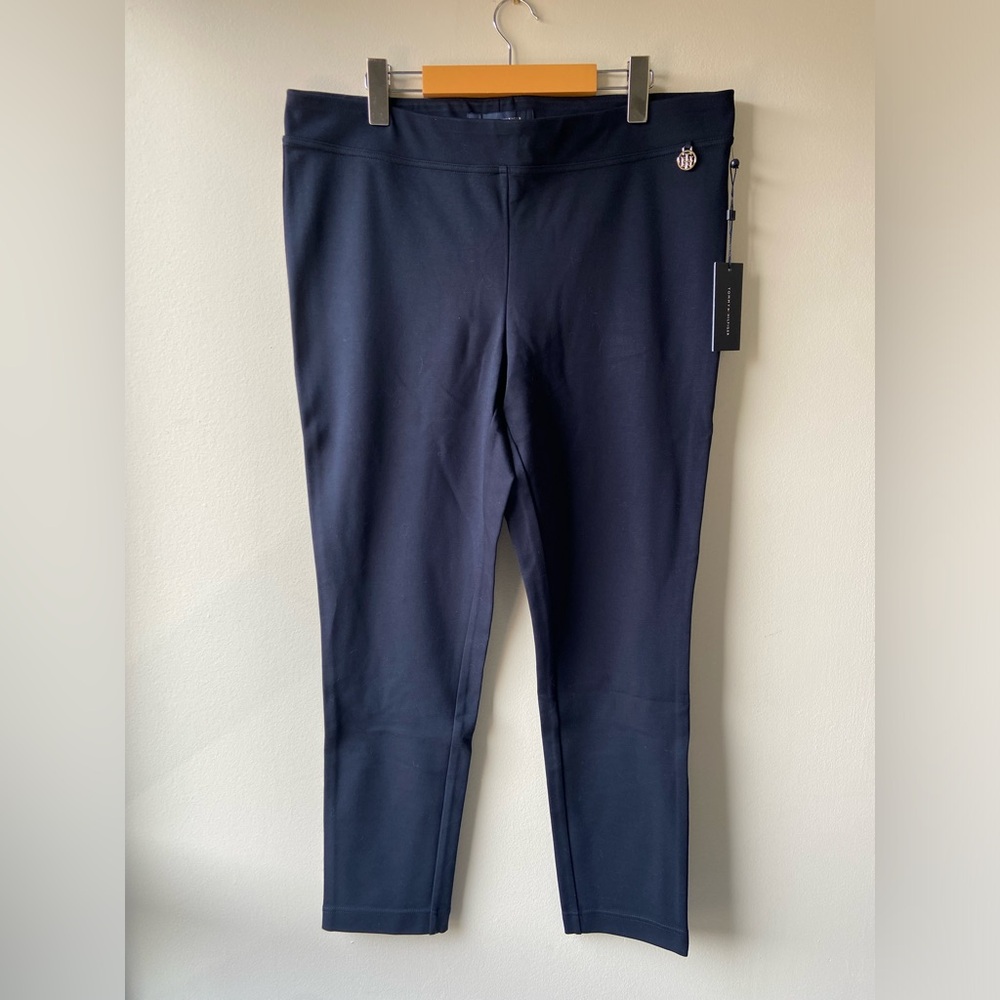 Tommy Hilfiger navy pants with red and white stripe NWT